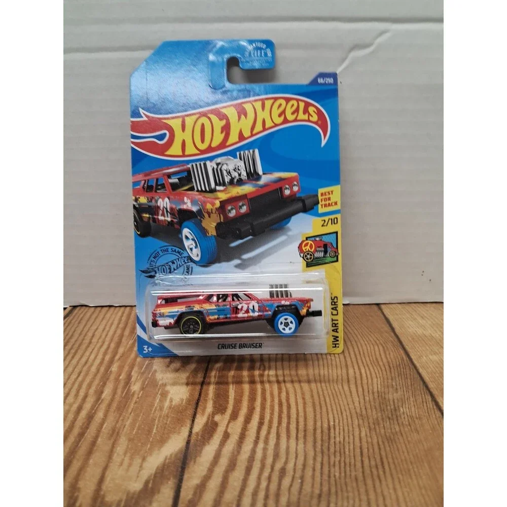 2017 Hot Wheels Art Cars - Cruise Bruiser 66/250Model (GHC14)